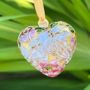 Vintage Cloisonné Heart Ornament – Doves & Florals – 1.75”